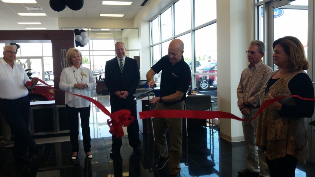 Manley’s Ford, Lincoln opens at new location
