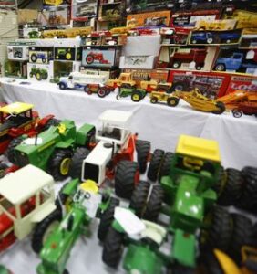 Big Thunder Grange hosts annual toy show