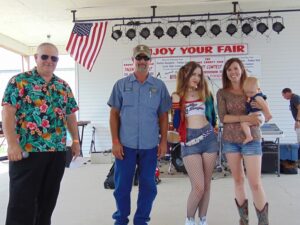 Karaoke contest is big hit at Boone County Fair