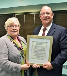 Mayor Darryl Lindberg honored by NSLD