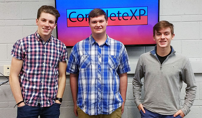 Hononegah INCubator students make their pitch