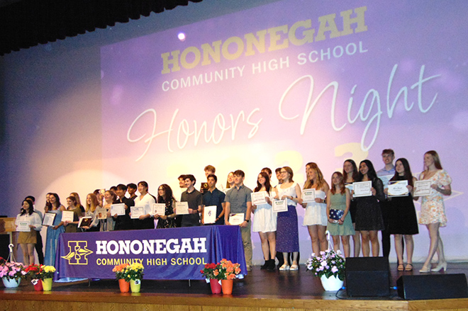 Hononegah Community High School Students earn Honors