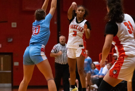 HUSKIES FAN FAVORITE PHOTO The Journal
	Madison King (3) passes the ball to Melina Coletta (31) in Harlem's season opener against Marian Central. The Huskies lost, 33-27.